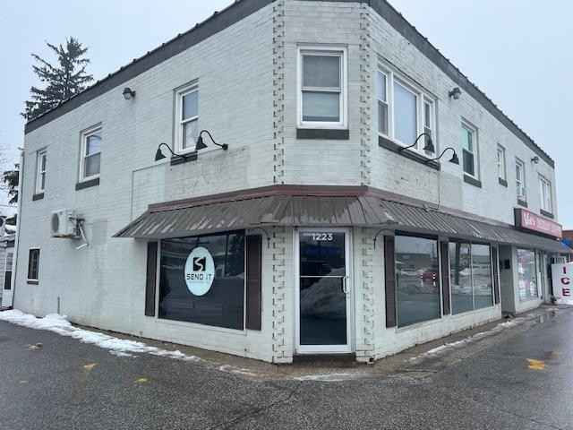 1223 W St Rd 2  