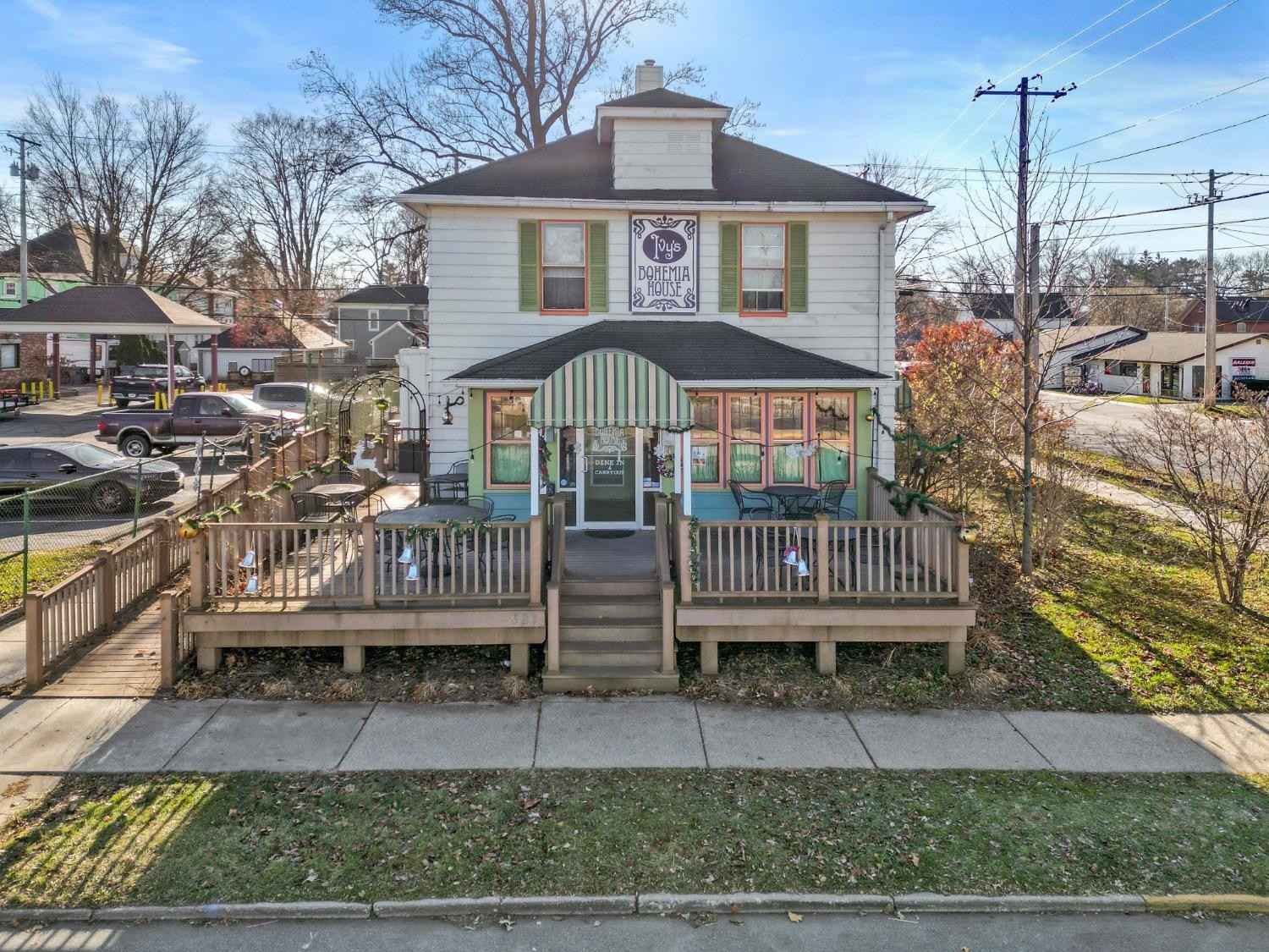 321 Broadway Ave  