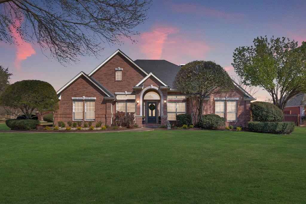 214 Brazos Ln  