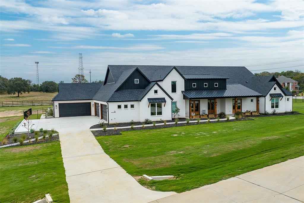 21 Bradford Ln  