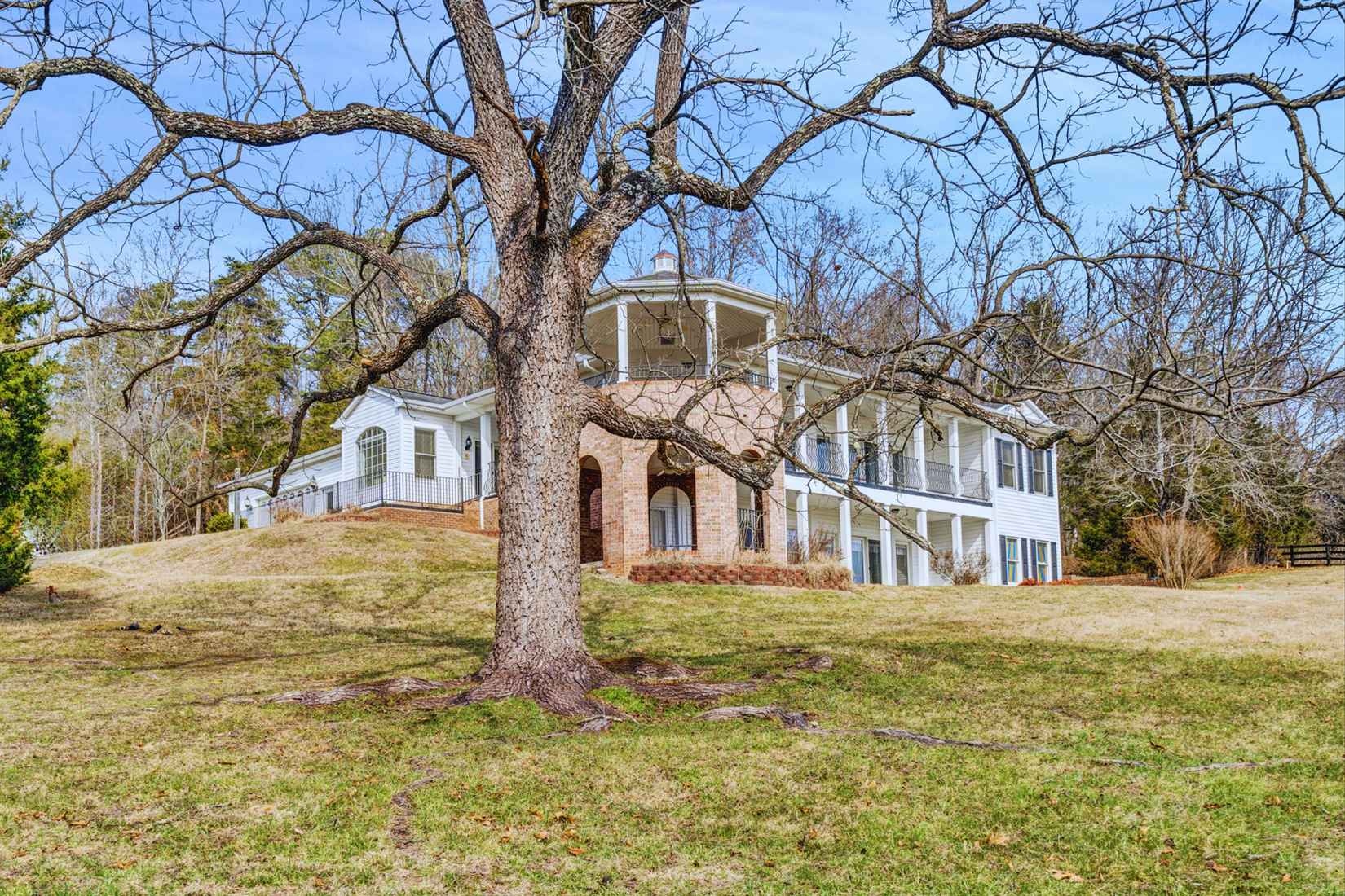 922 W Wind Rd  