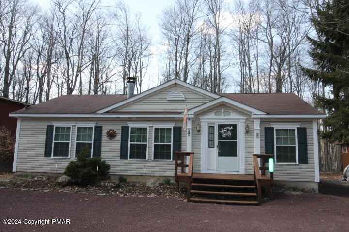 127 Maxatawny Dr  