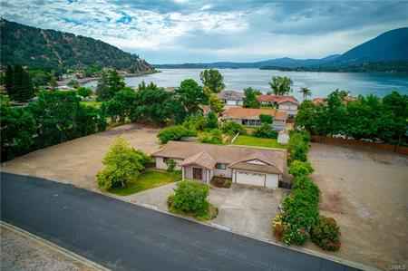 8521 Paradise Vly Blvd  