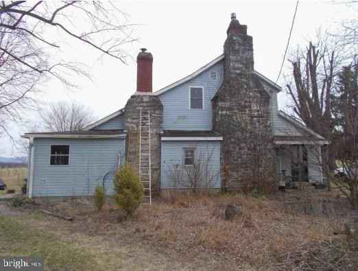 191 Pleasant Ln  