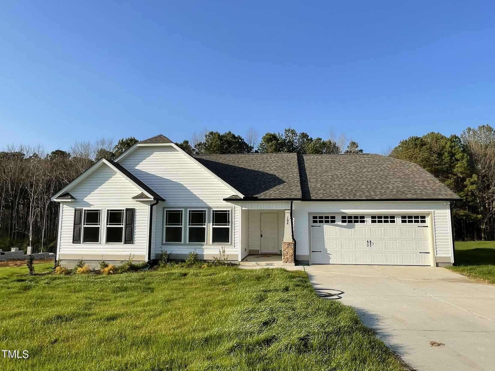 102 Magnolia Run Way  