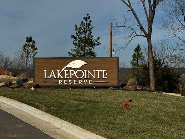 Lot 28 Lakepointe Reserve 1st Add  