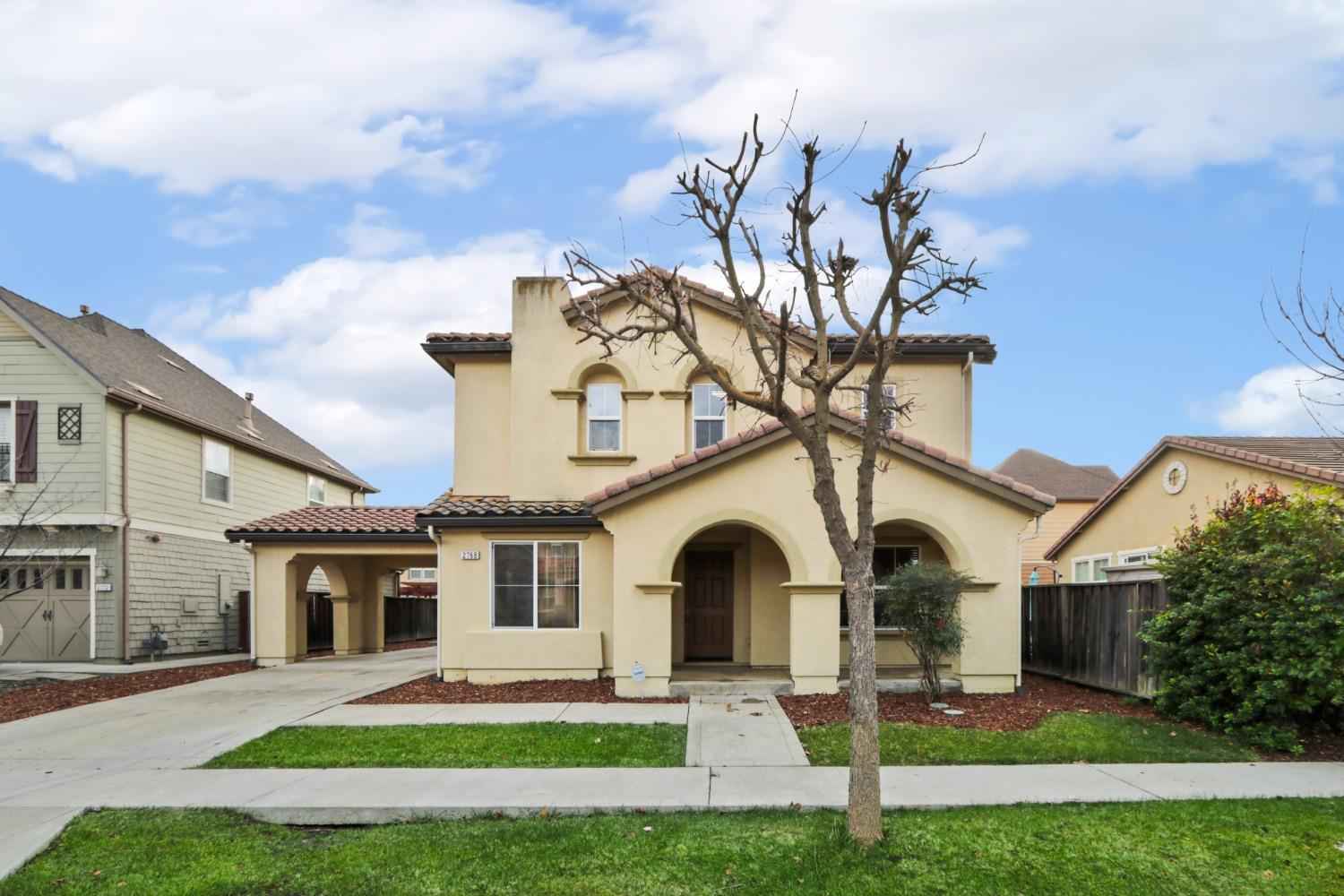 2768 Garrett Pl  