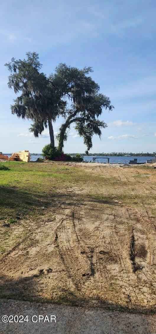 1326 Country Clb Dr  