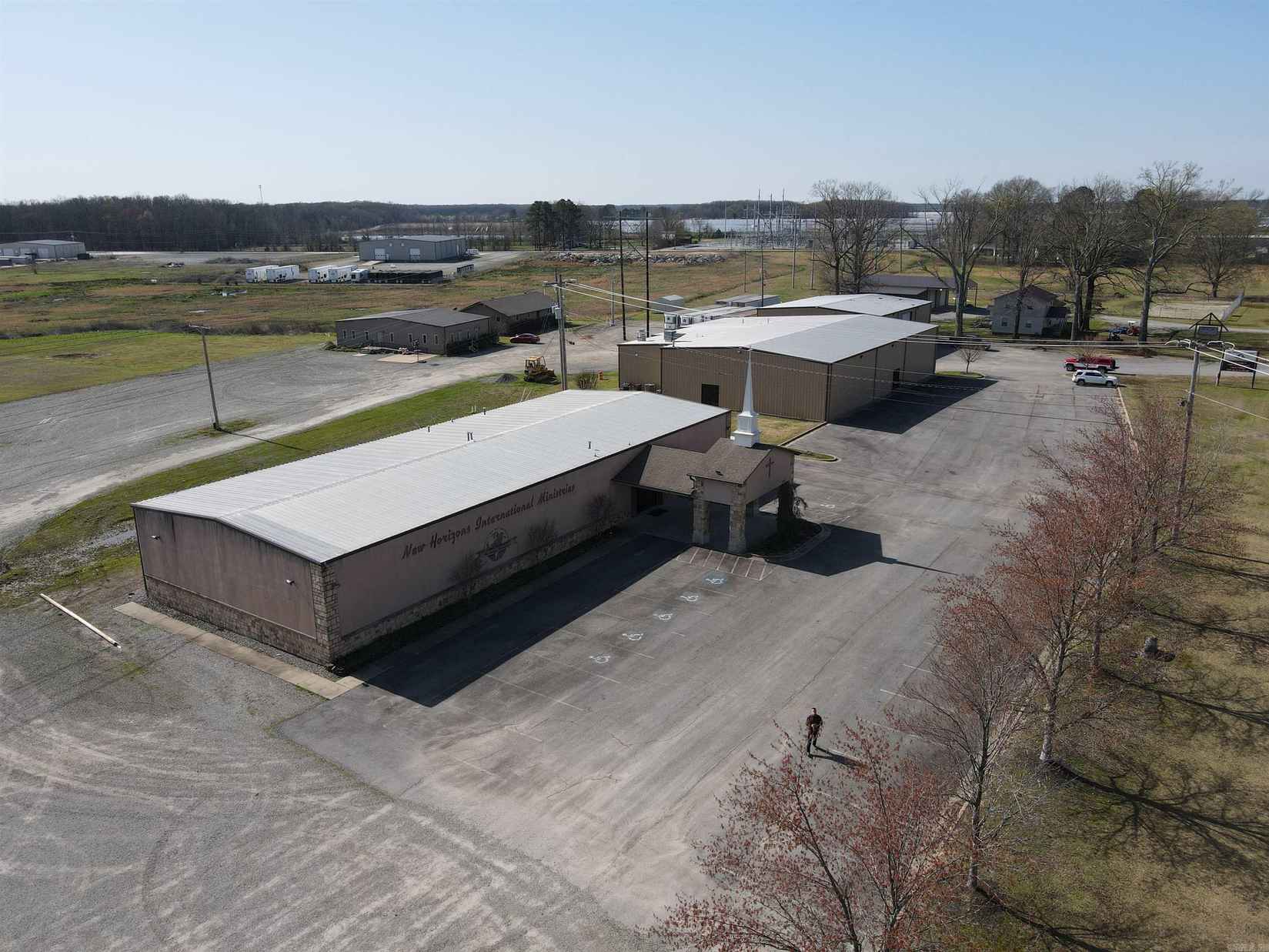 398-418 Eastline Rd Rd  