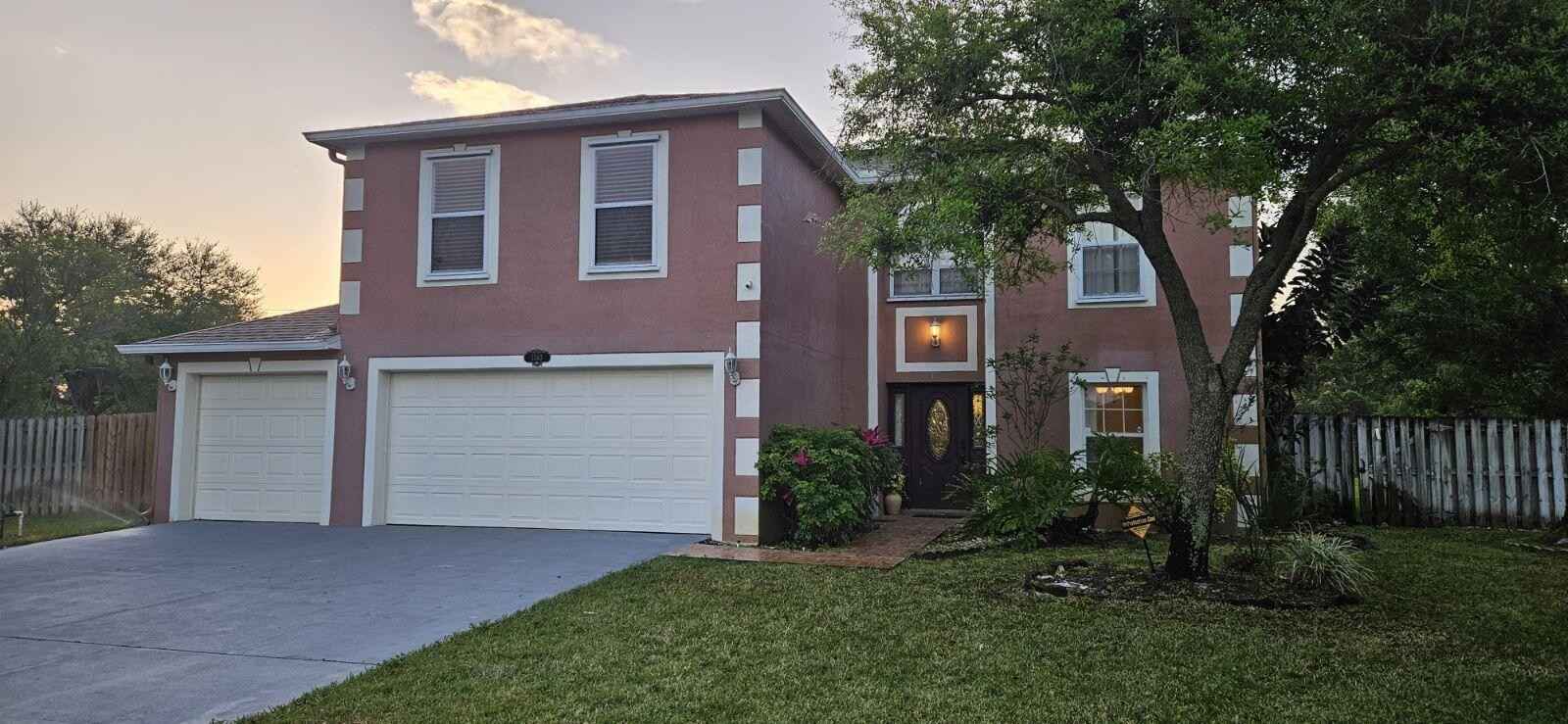 1343 Sorento Cir  