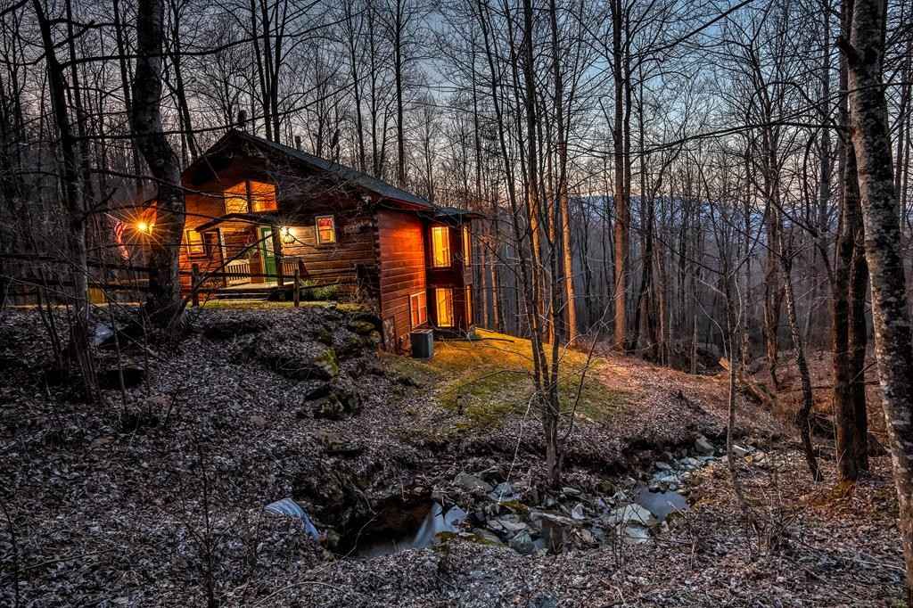 444 Georgianna Ln  