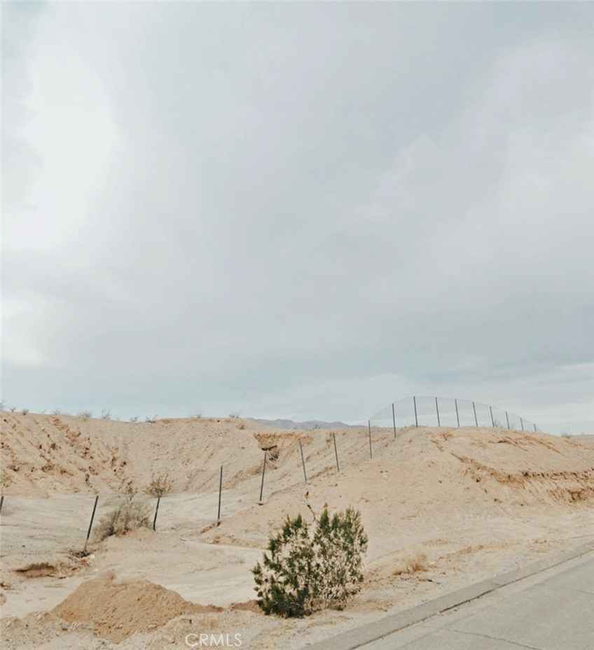 18616603 Lilyhill Dr  