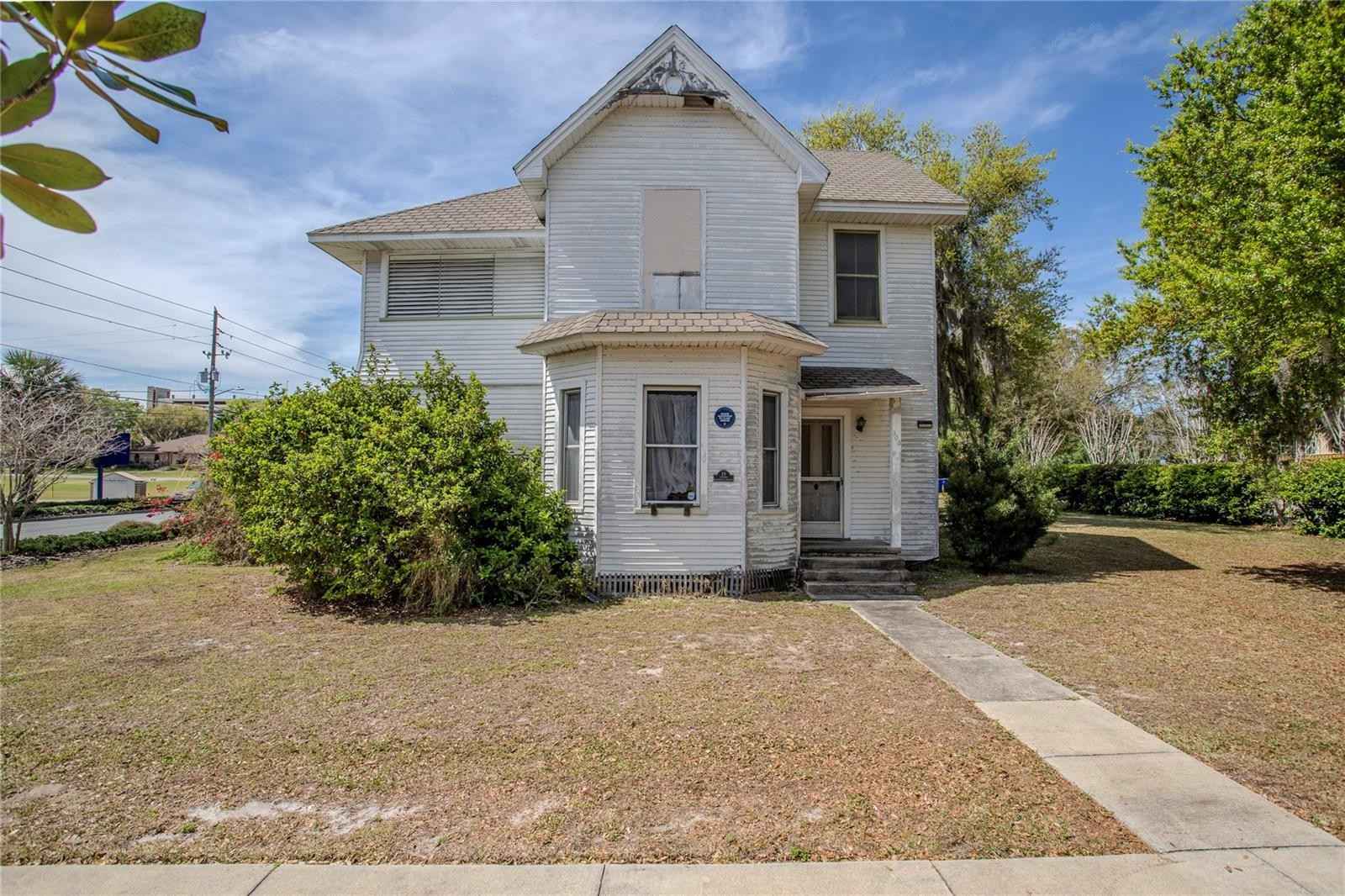 305 N New Hampshire Ave  