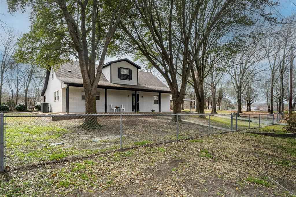 115 Bandera Cir  