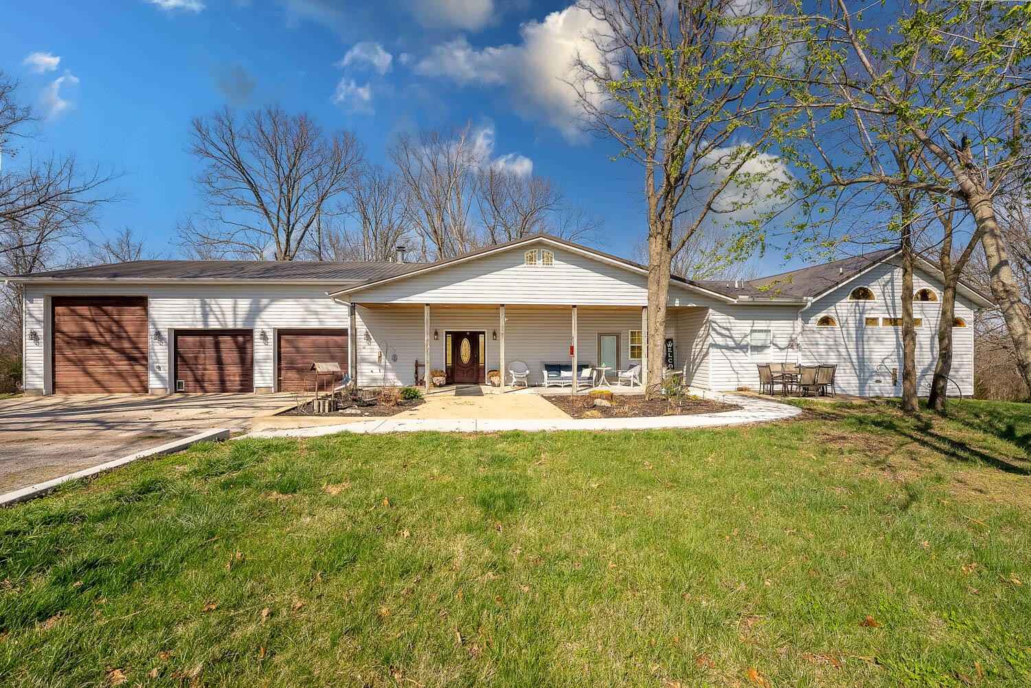 4424 South Hwy E  