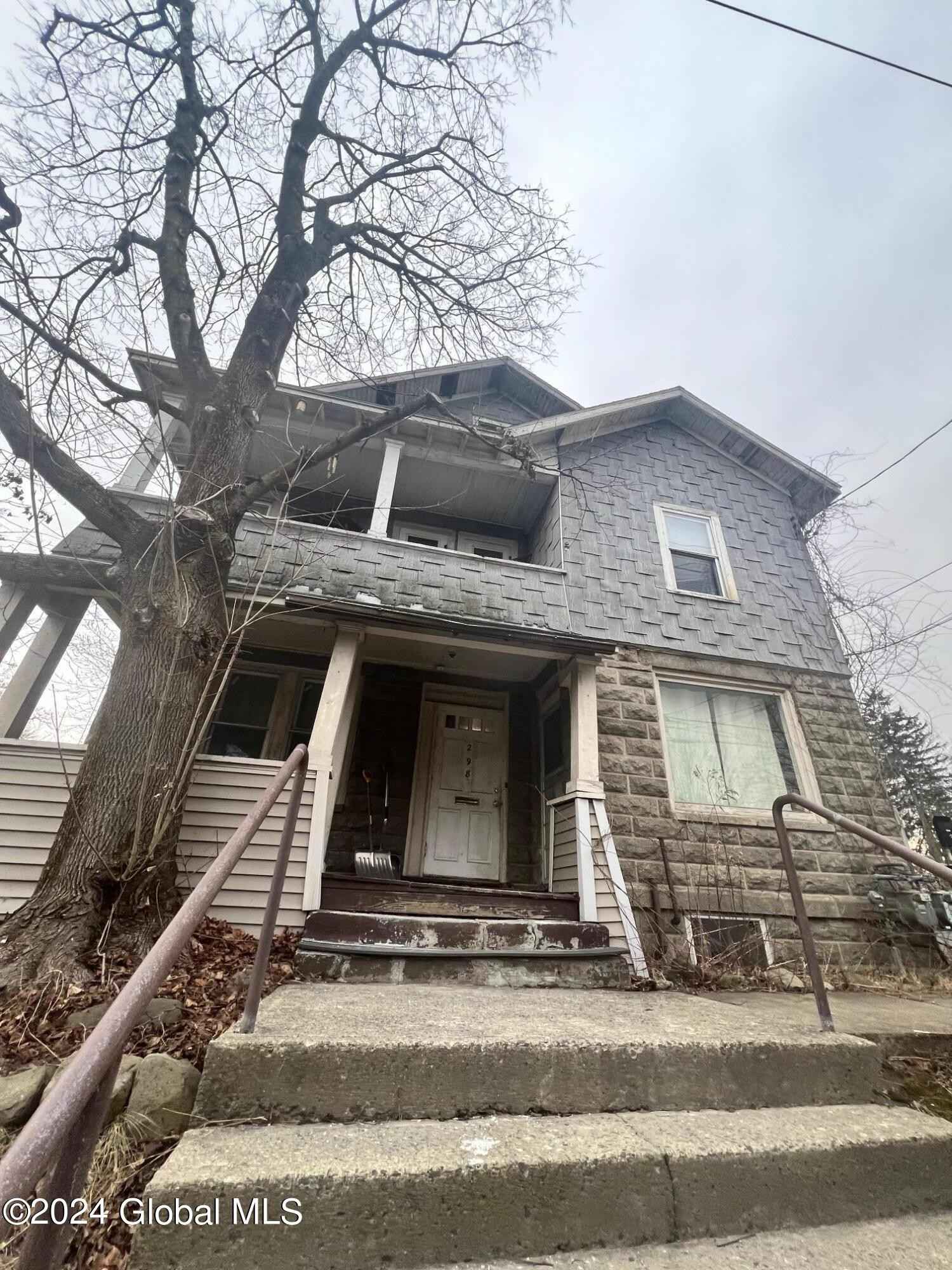 298 Delaware Ave  