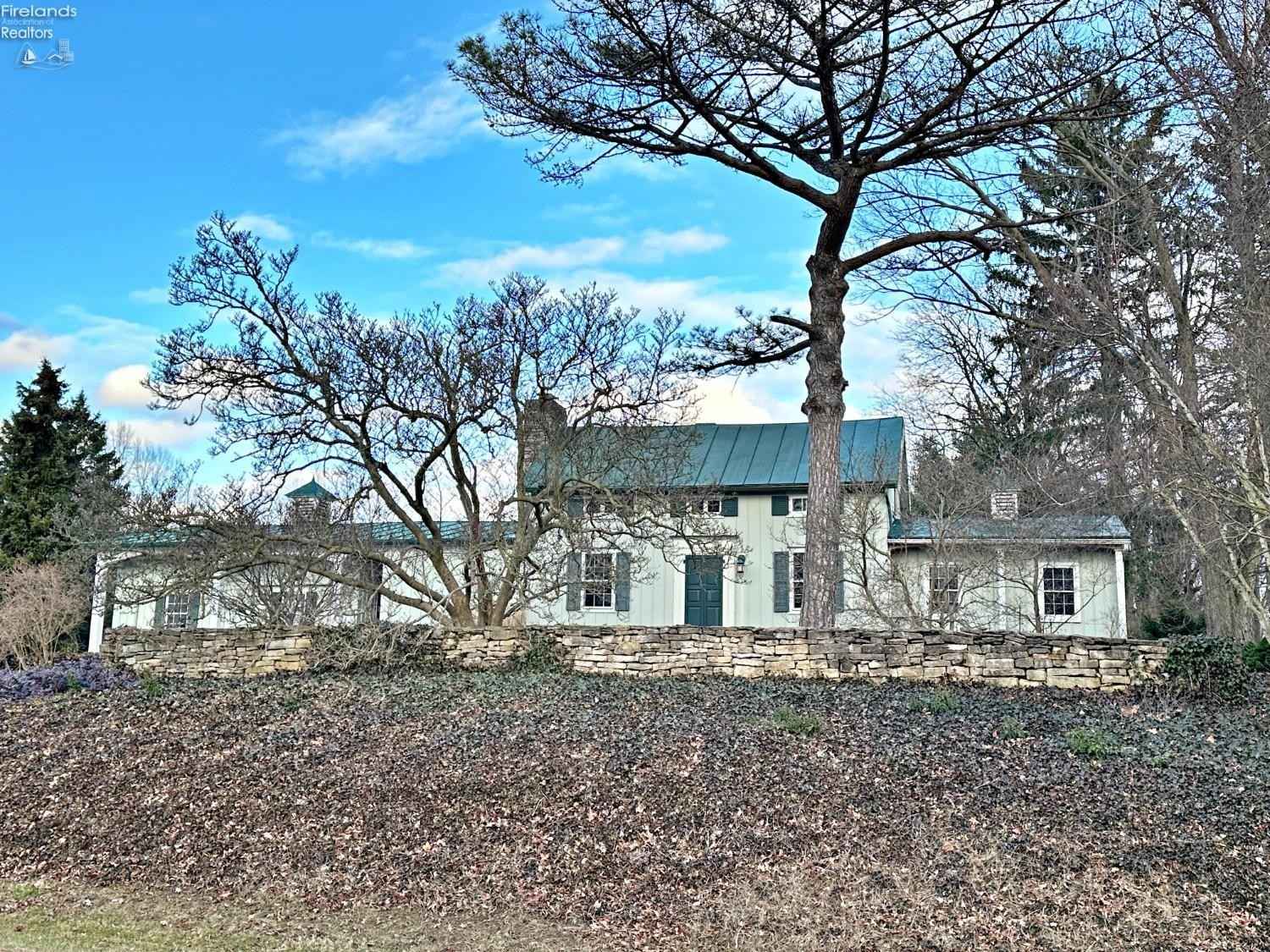 3721 S State Rte 231  