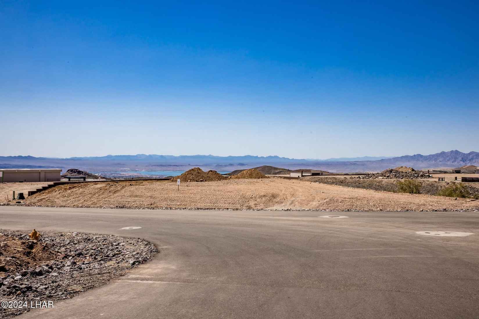 6721 Calle De La Luna  