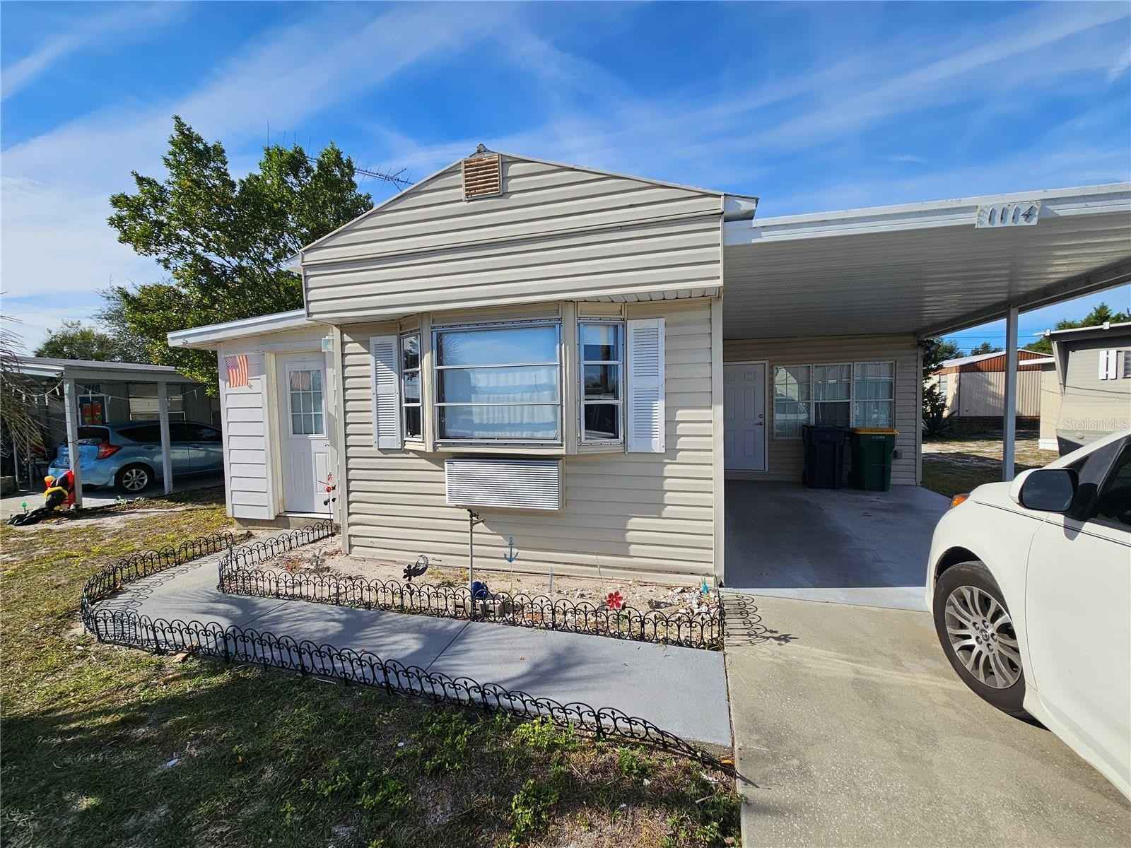1114 Oakland Cir  