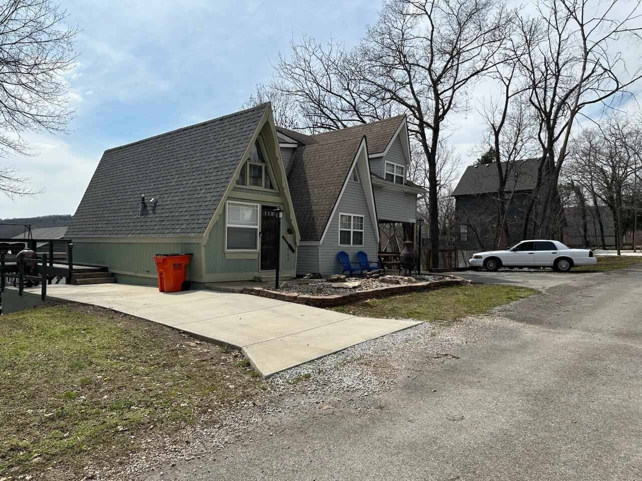 217 Sioux 223 Sioux 402 Mohican Ln  