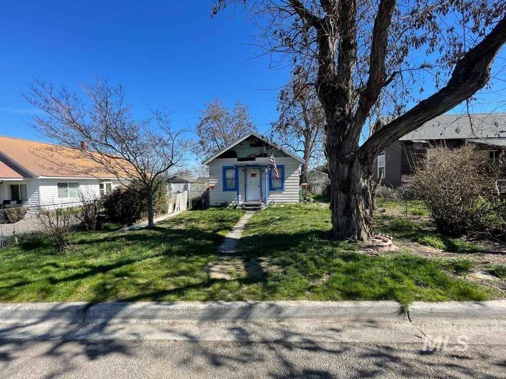 1335 McCarroll St  