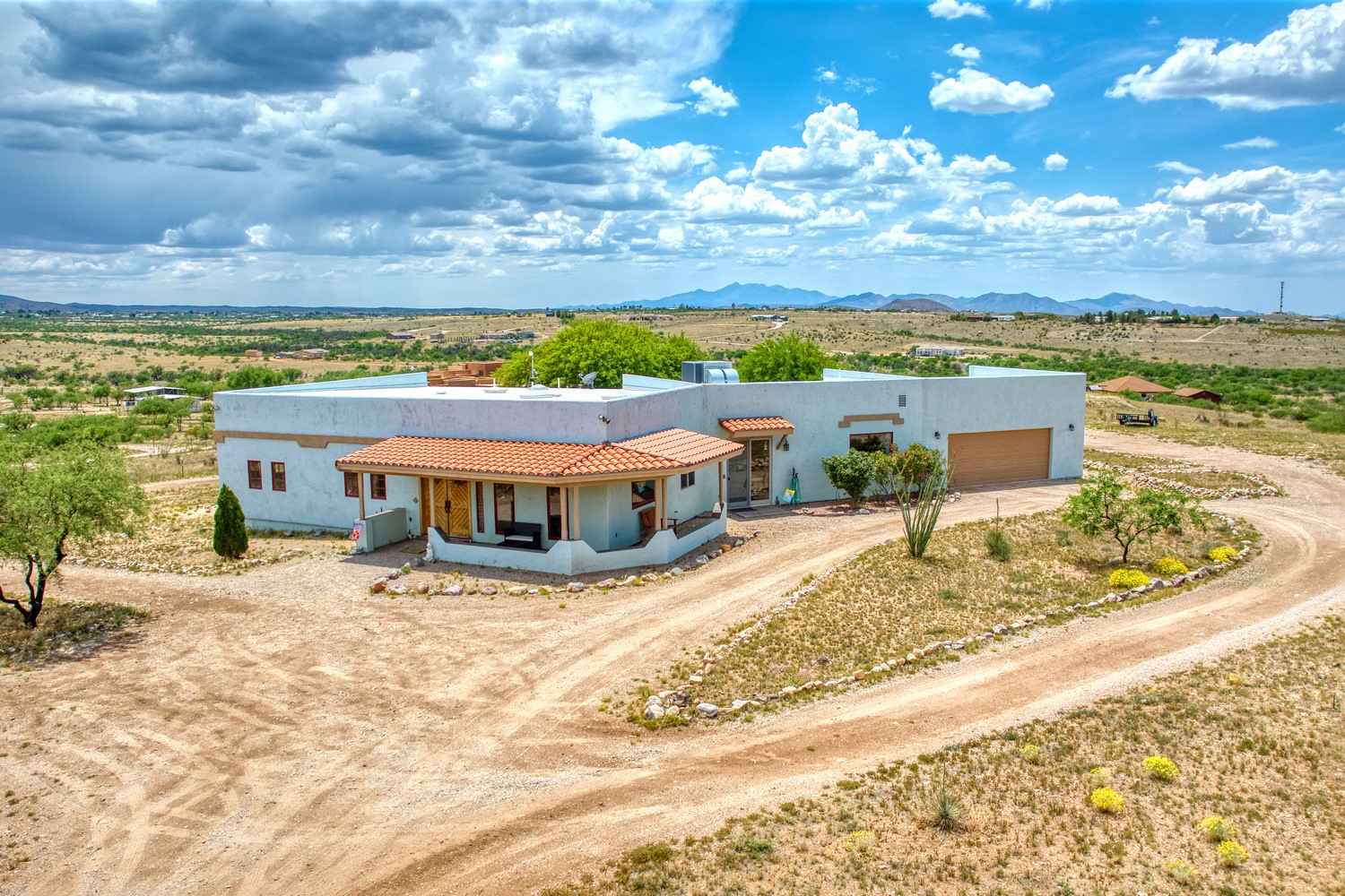 3281 W Monte Vis Trl  