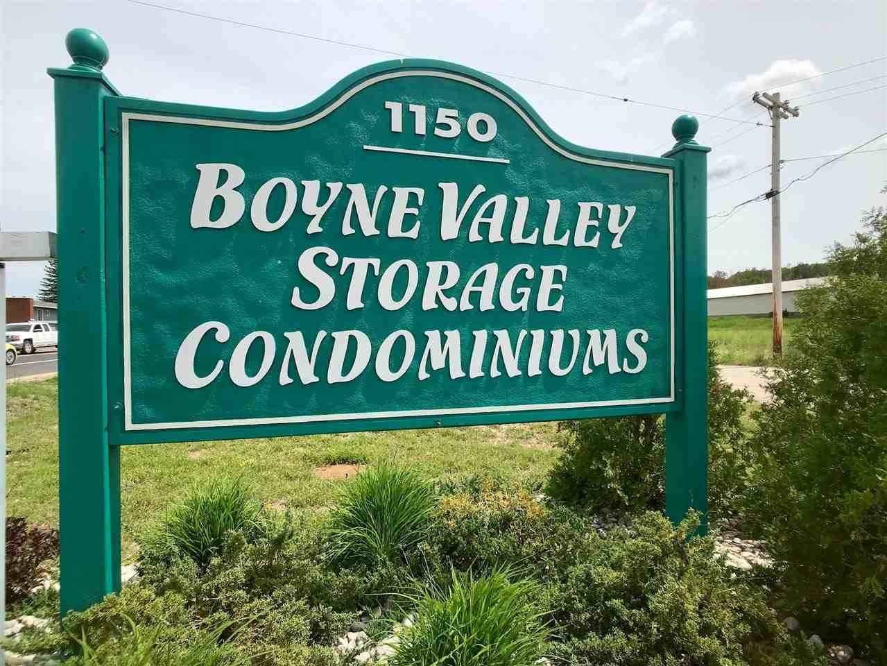 00155 Boyne Vly Storage  