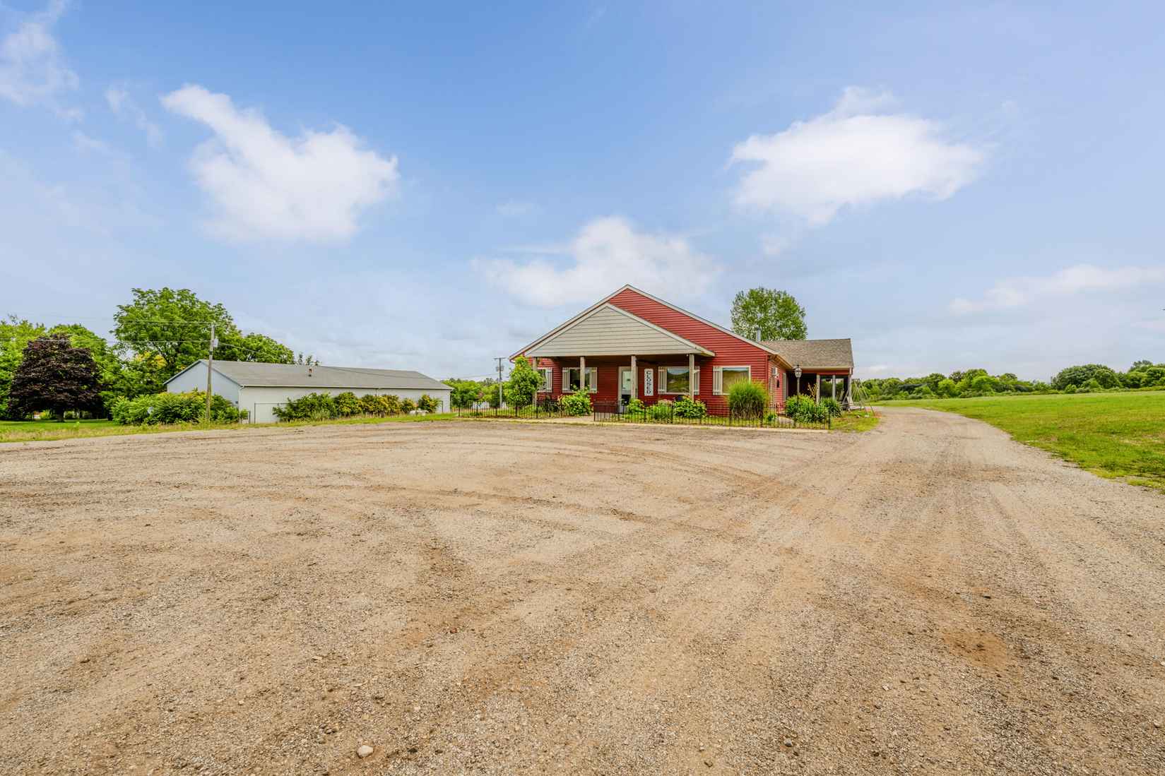 3251 Friday Rd  