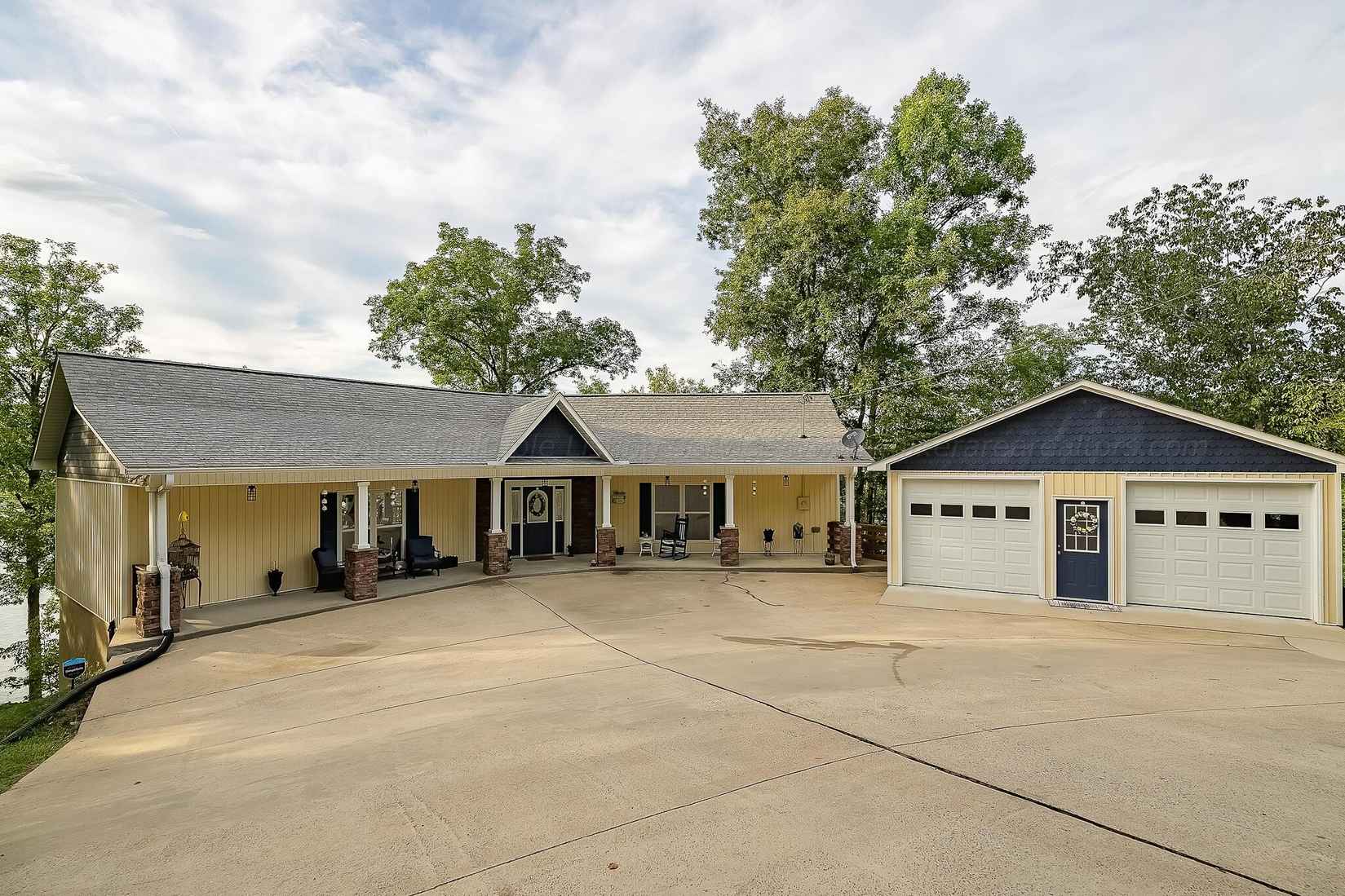 1280 Brushy Ln  