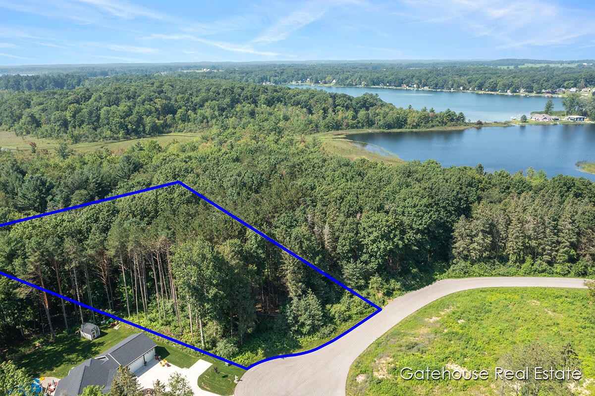 17143 Spruce Cove Trl NE  