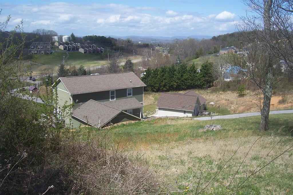 1321 Lauren Dr  