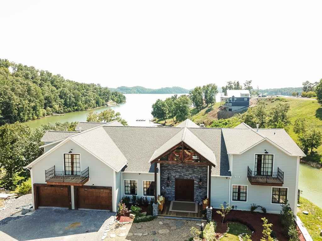 2114 Stonview Dr  