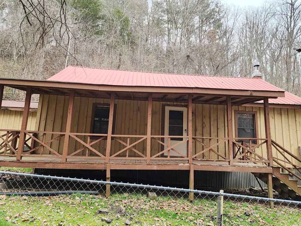 888 Baysinger Rd  