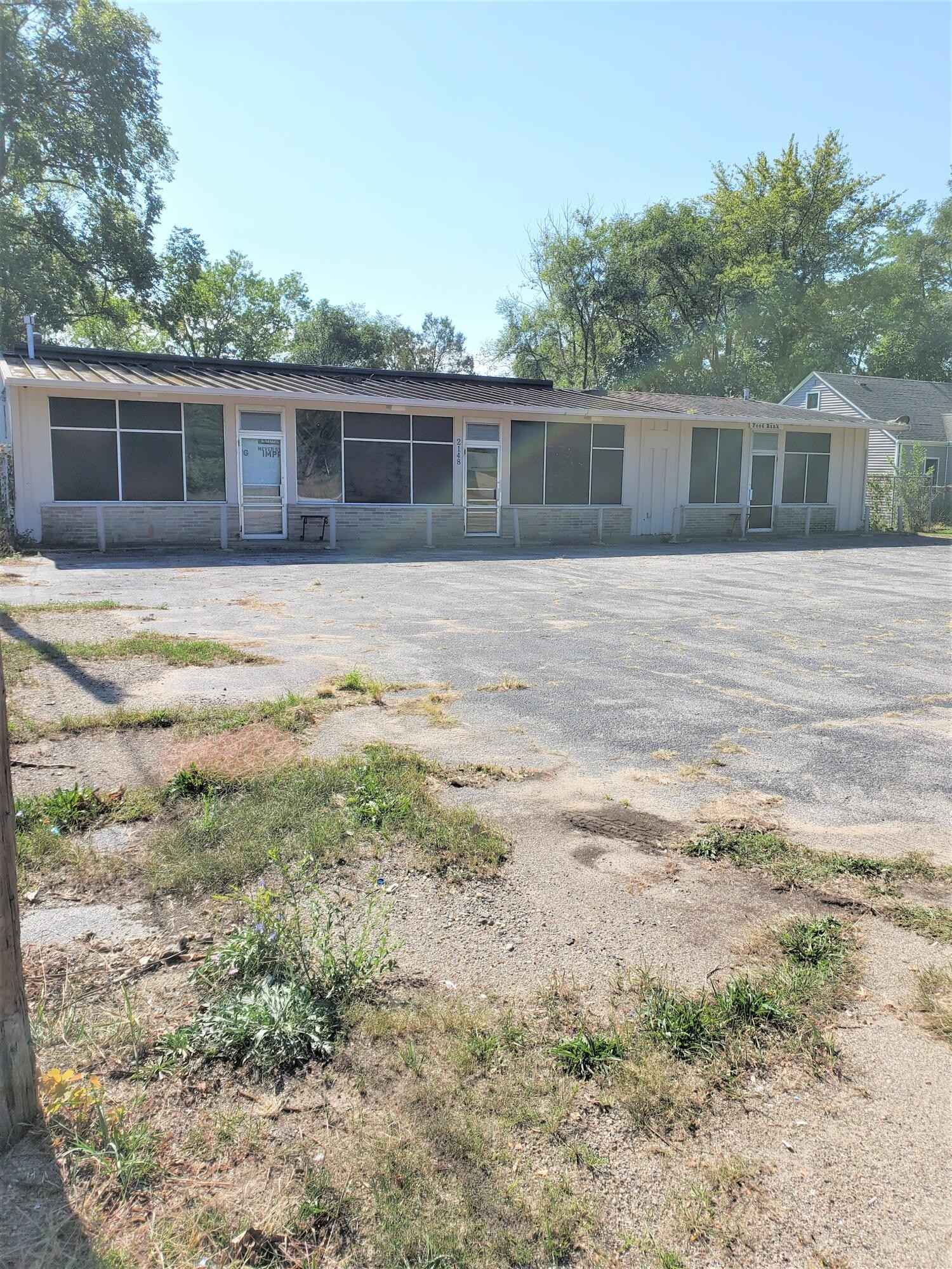 2148 Red Arrow Hwy  