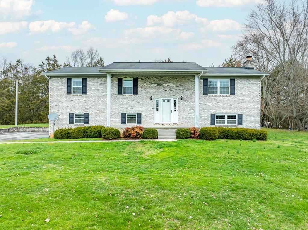 8408 GRACELAND RD  