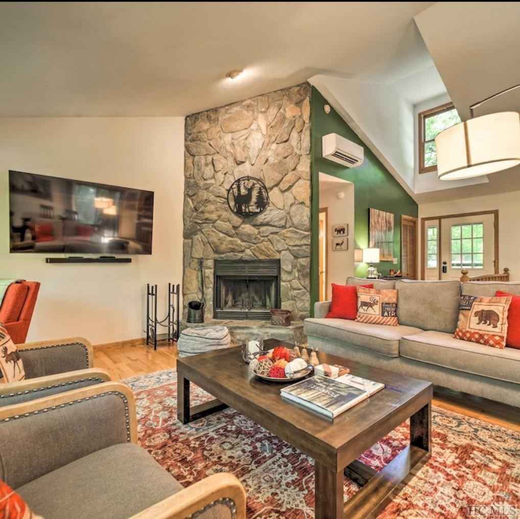 46 Poplar Ct  