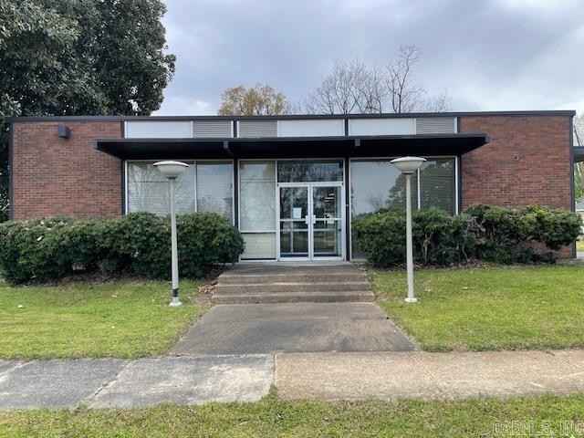 209 N Main St  