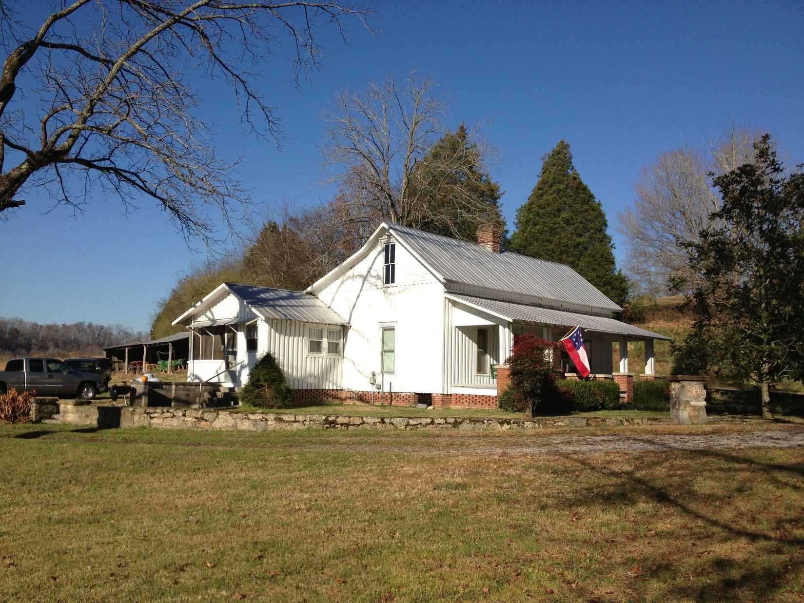 2946 Peach Rd  