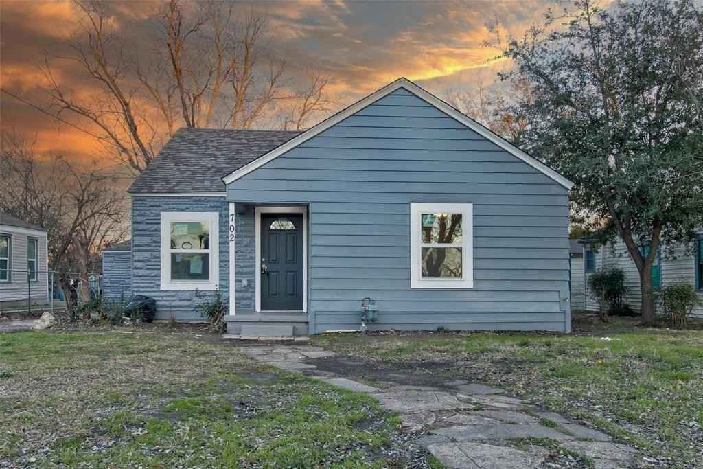 702 N Virginia St  