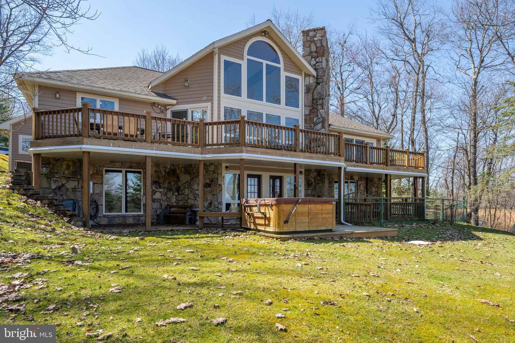 1612 MOUNTAINVIEW Dr  