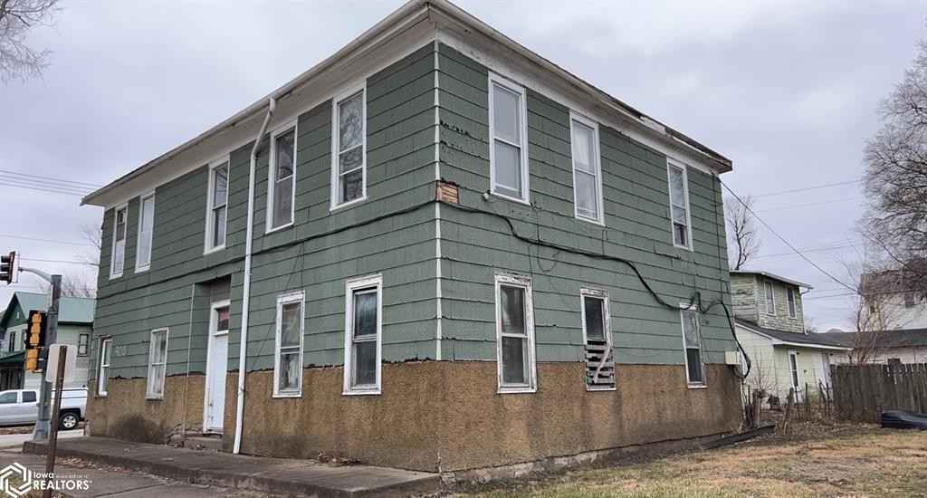 900 High St  