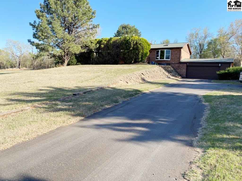 801 Meadow Rdg Rd  