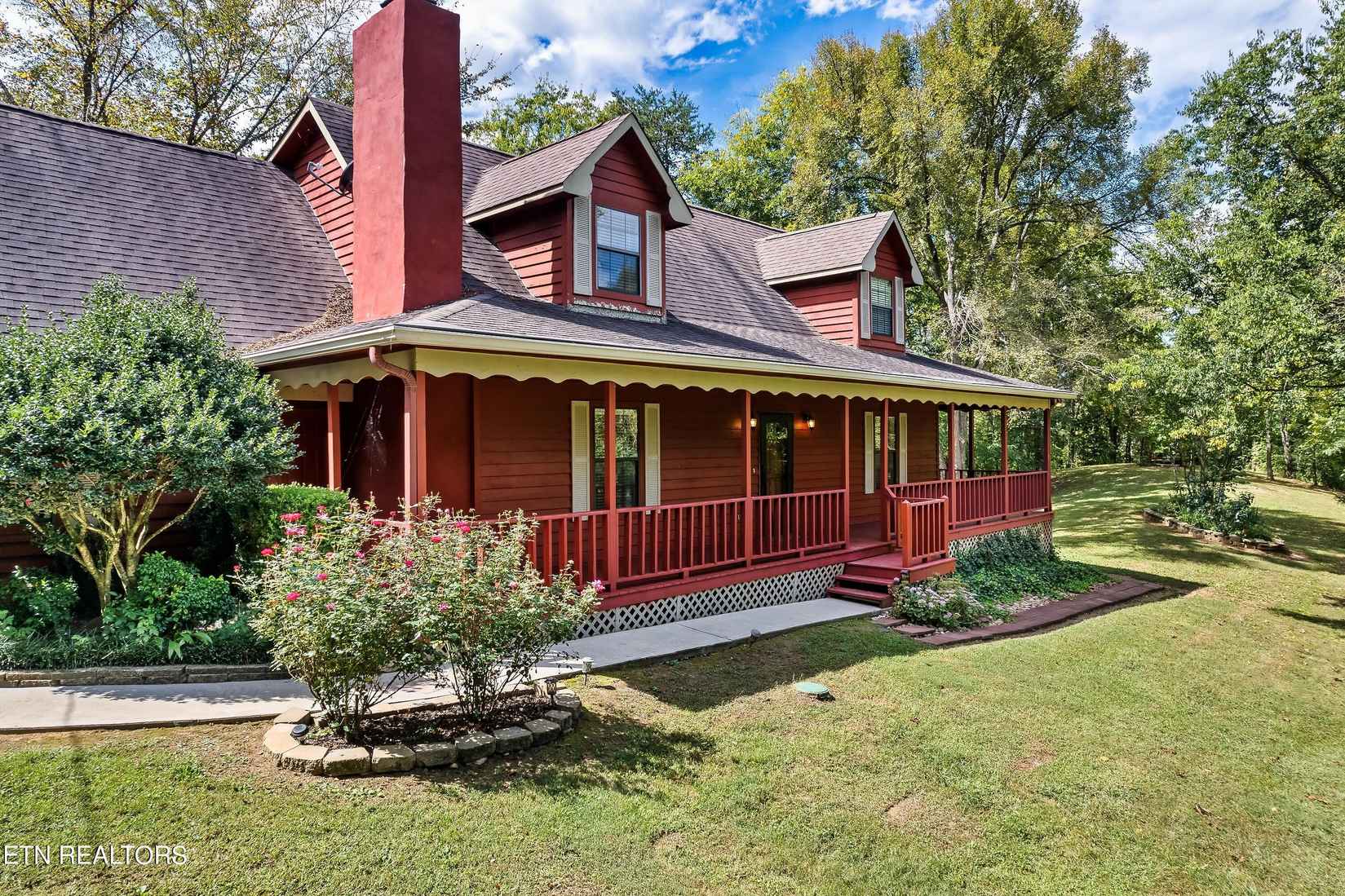 305 Chestnut Rdg Rd  