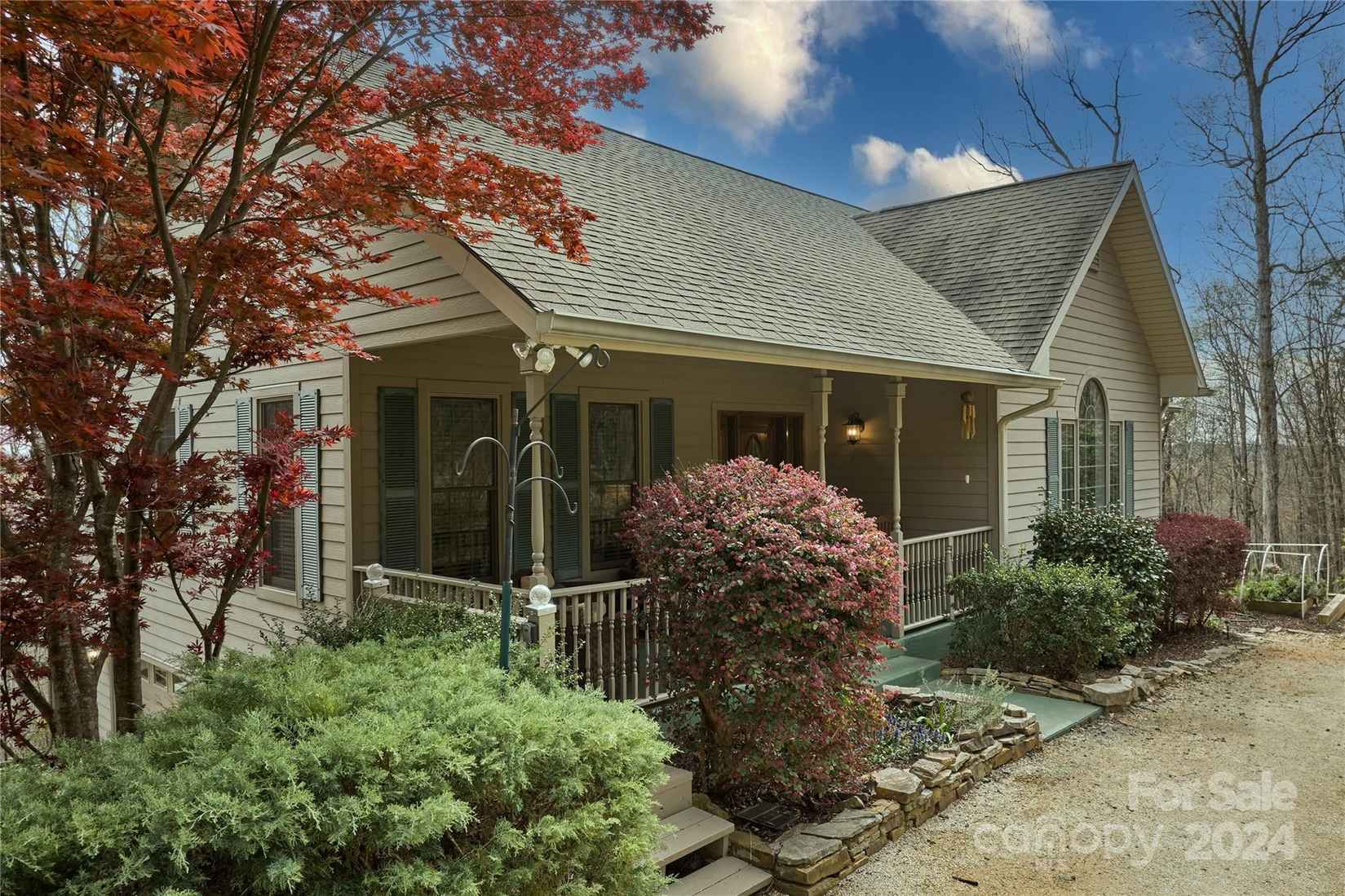 273 Bluebird Rd  