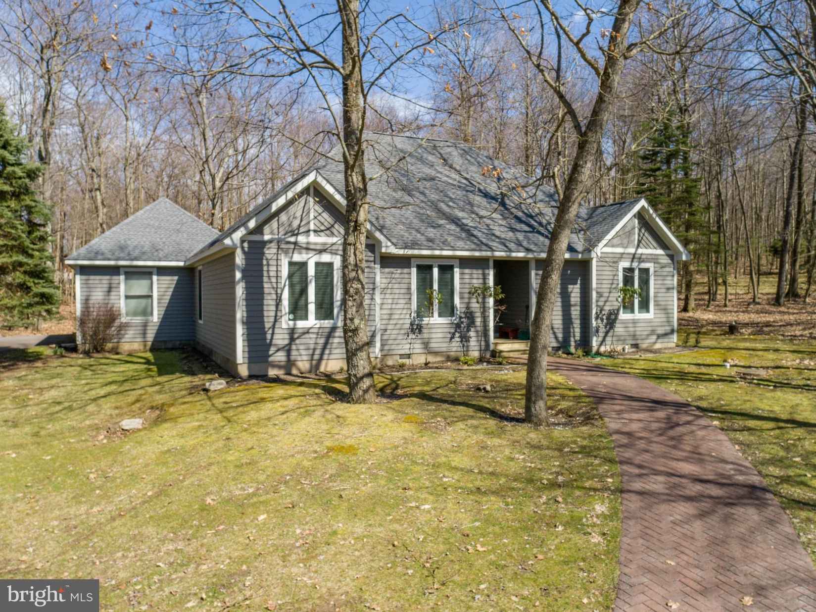 783 MOUNTAINVIEW Dr  