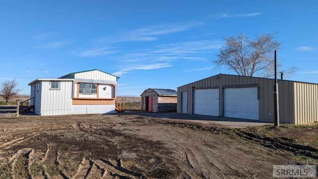 1230 W Taber Rd  