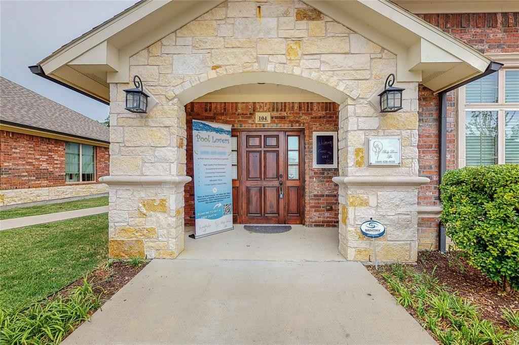 8668 John Hickman Pkwy  