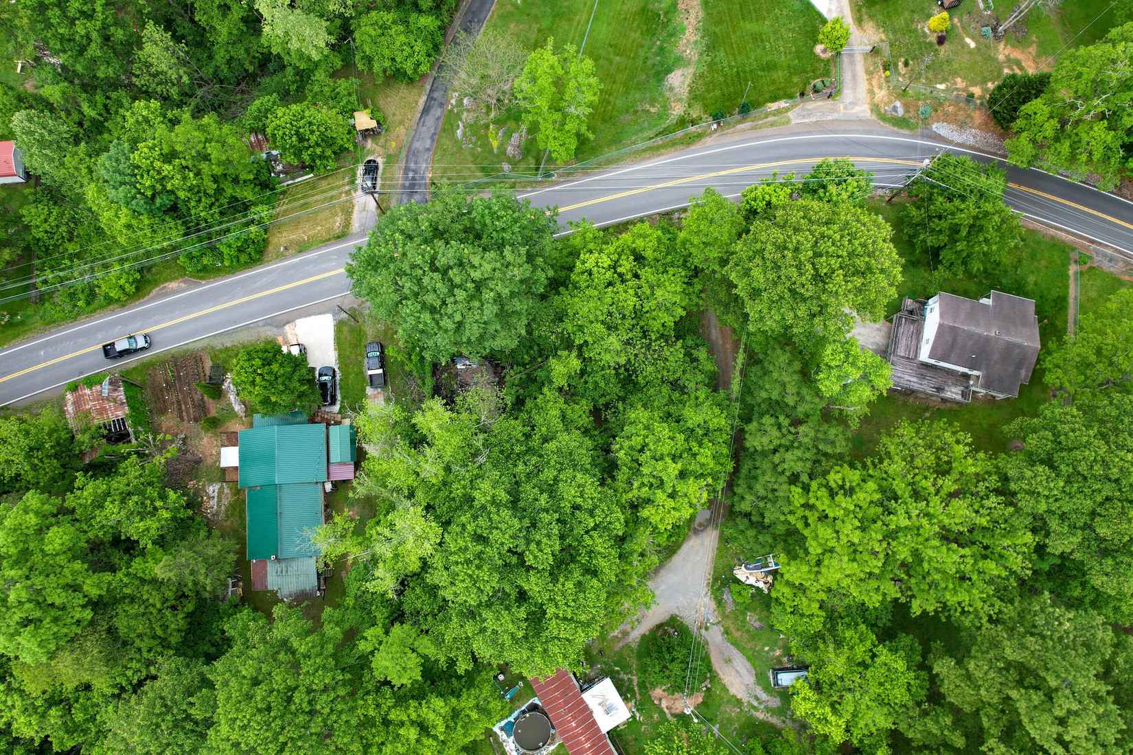 1583 Bristol Caverns Hwy  