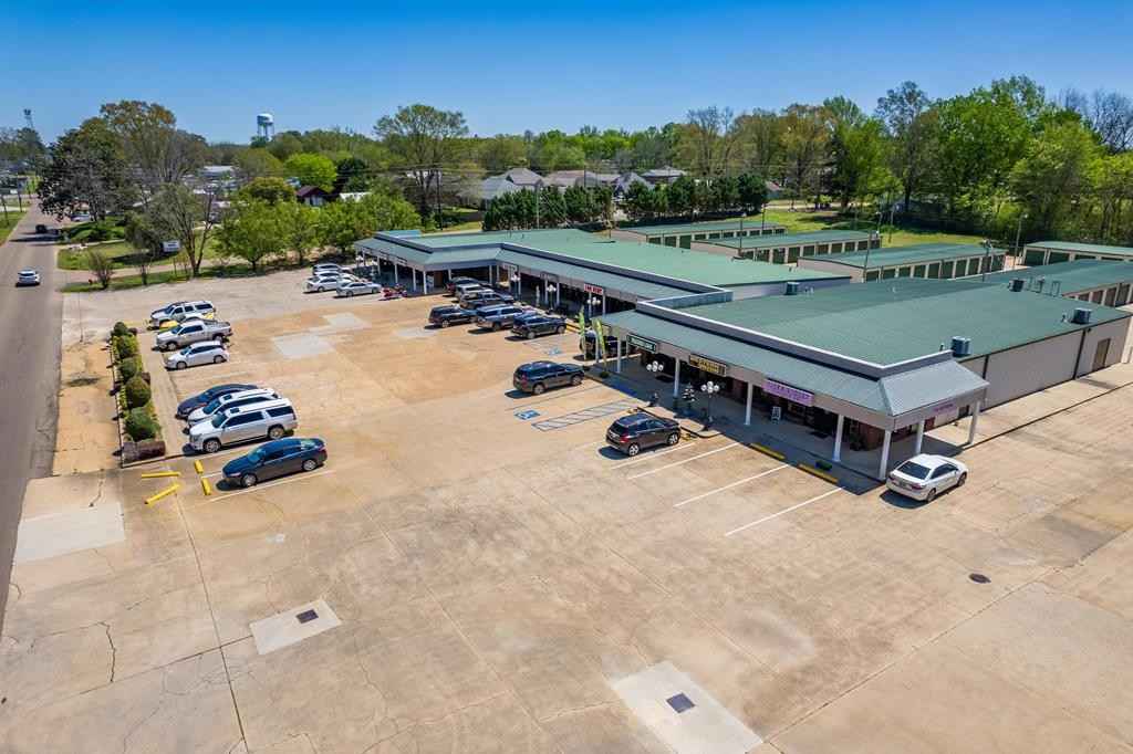 265-277c West Reynolds St  