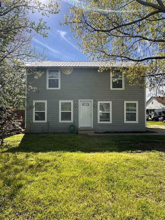 304 E North St  